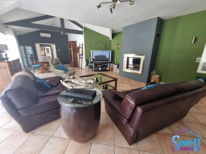 Image No.11-8 Bed House for sale