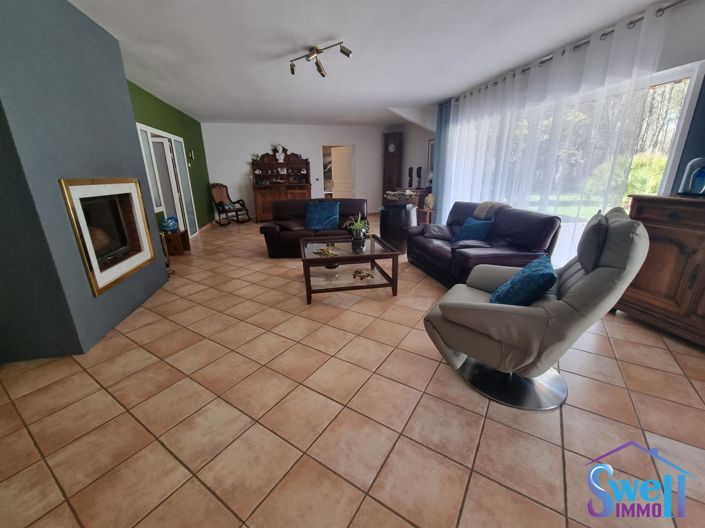 Image No.12-8 Bed House for sale