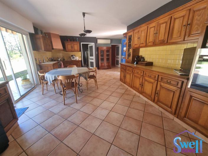 Image No.14-8 Bed House for sale