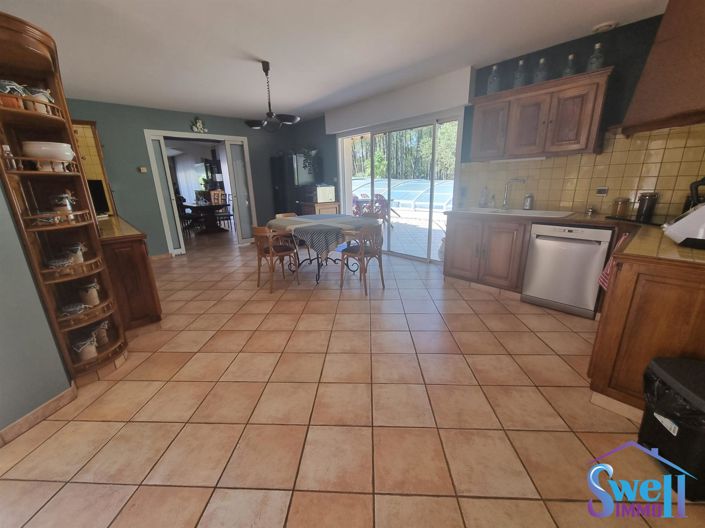 Image No.16-8 Bed House for sale