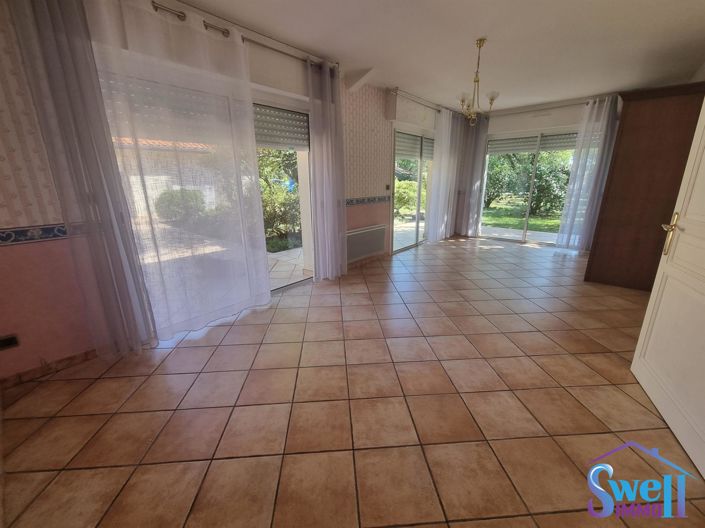 Image No.17-8 Bed House for sale