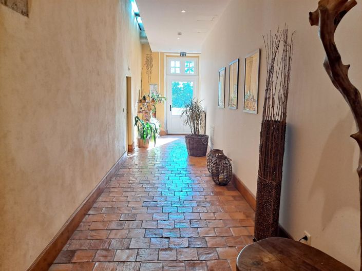 Image No.16-26 Bed Property for sale