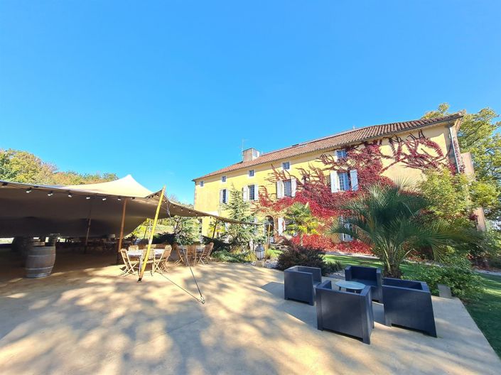 Image No.30-26 Bed Property for sale