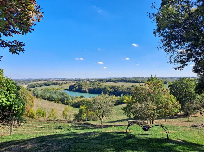 Image No.4-26 Bed Property for sale