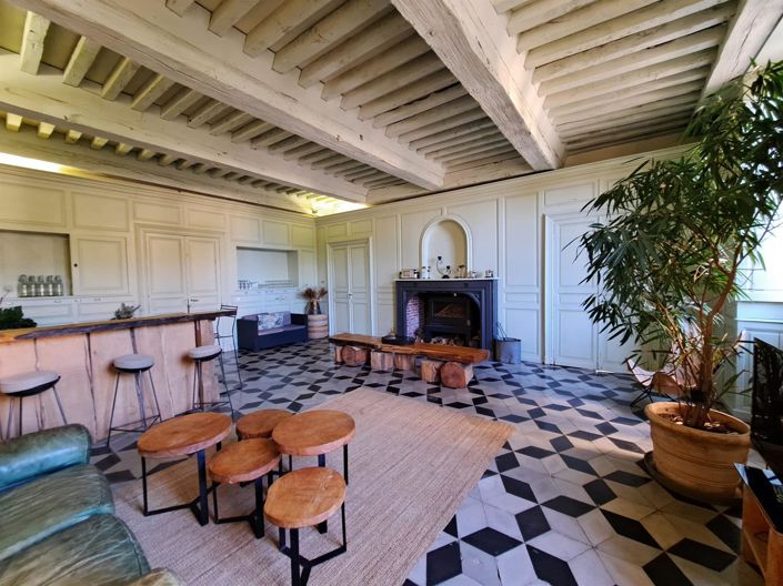 Image No.9-26 Bed Property for sale