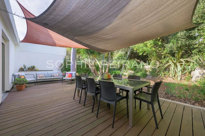 Image No.10-3 Bed House for sale