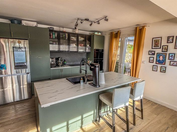 Image No.15-4 Bed House for sale