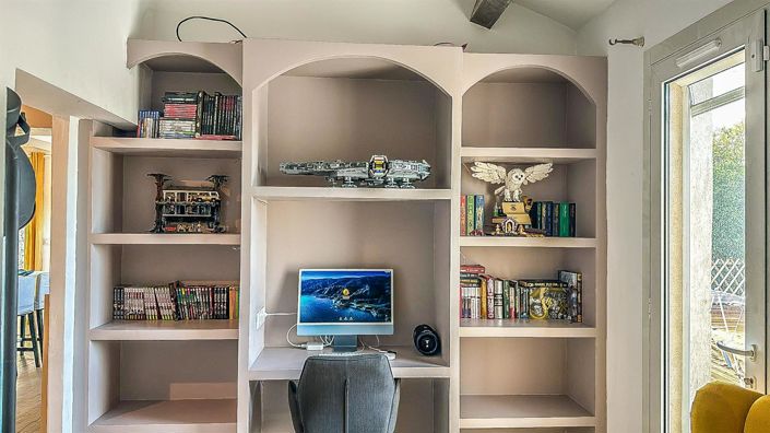 Image No.17-4 Bed House for sale