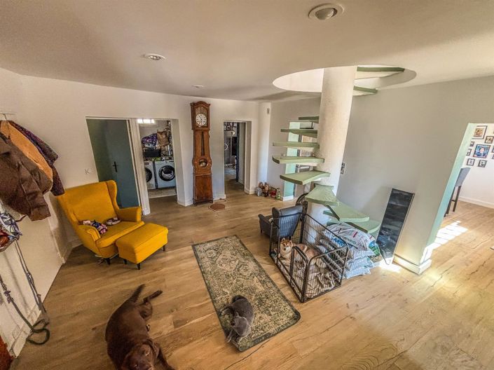 Image No.19-4 Bed House for sale