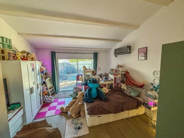 Image No.21-4 Bed House for sale