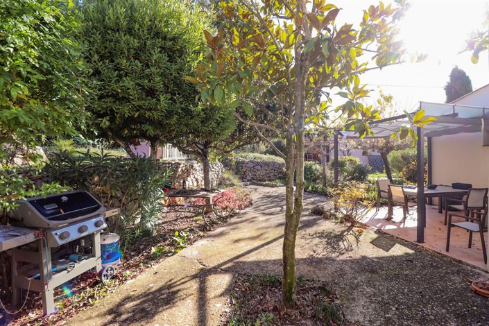 Image No.25-4 Bed House for sale