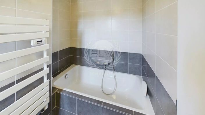 Image No.13-3 Bed House for sale