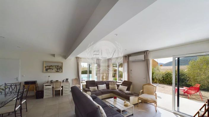 Image No.4-3 Bed House for sale