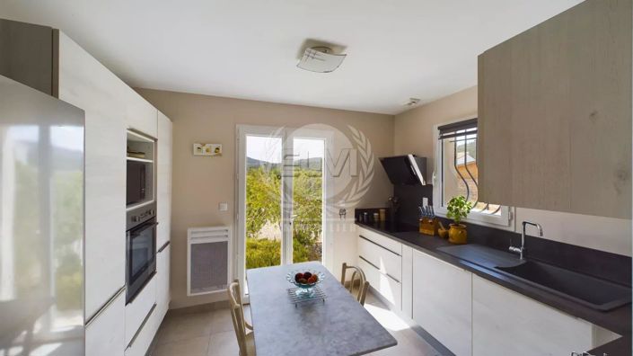 Image No.5-3 Bed House for sale