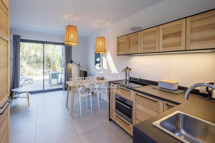 Image No.21-3 Bed House for sale