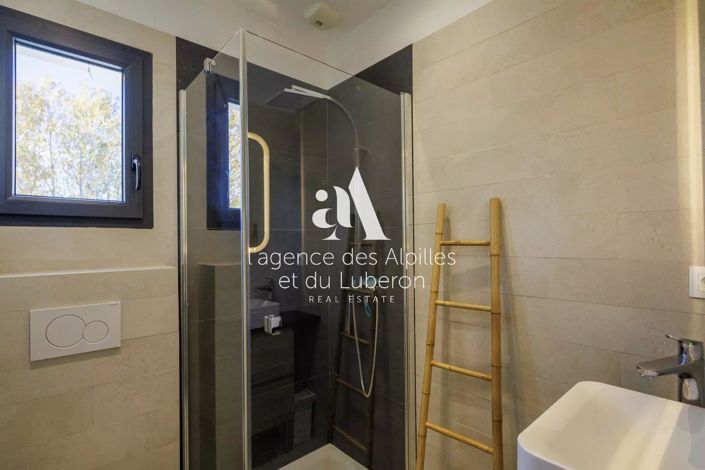 Image No.26-3 Bed House for sale