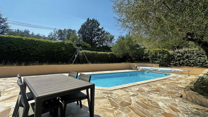 Image No.1-5 Bed House for sale