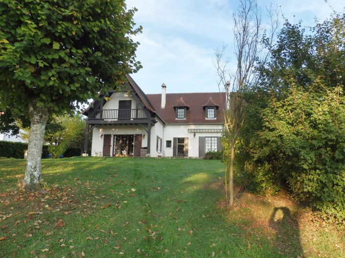 Image No.10-5 Bed House for sale