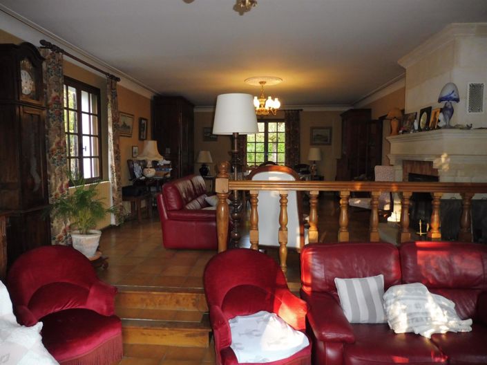 Image No.5-5 Bed House for sale