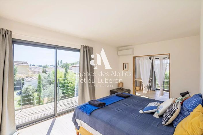 Image No.13-3 Bed House for sale