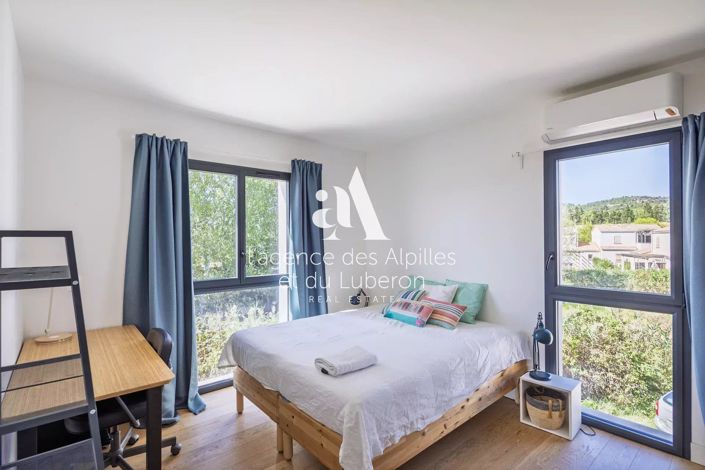 Image No.16-3 Bed House for sale