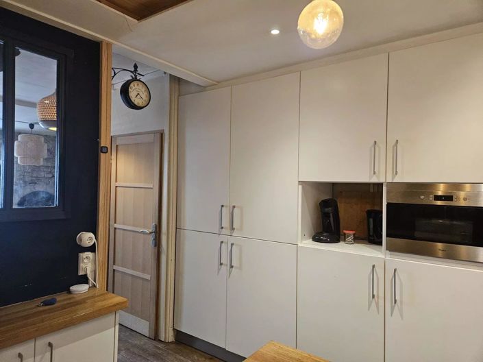 Image No.3-3 Bed Apartment for sale