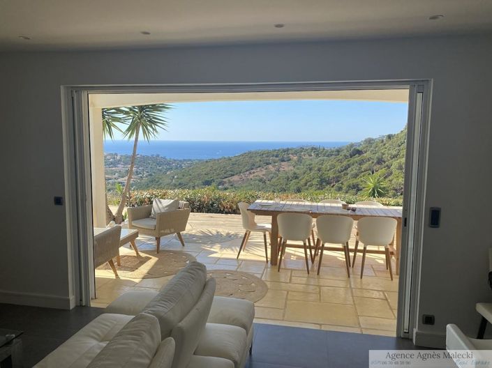 Image No.6-4 Bed House for sale