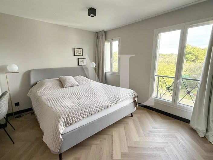 Image No.6-1 Bed House for sale