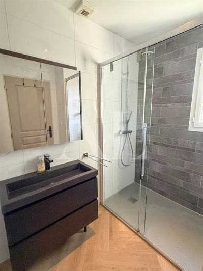 Image No.6-1 Bed House for sale