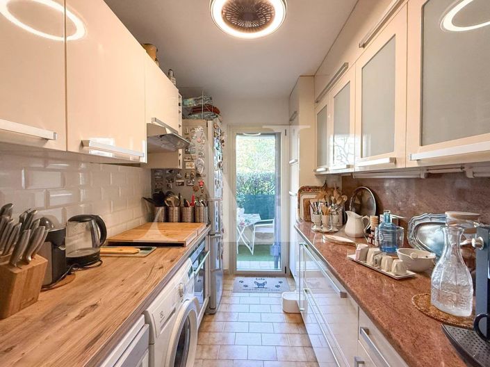 Image No.4-1 Bed Property for sale