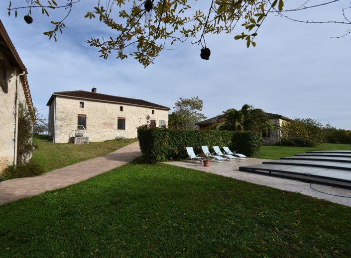 Image No.12-6 Bed House for sale