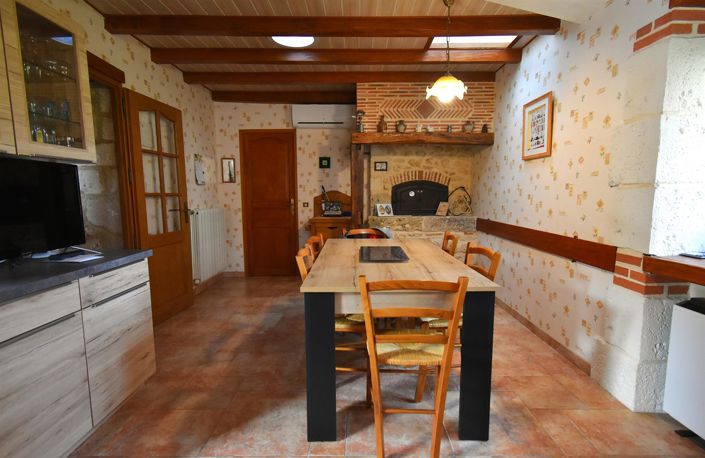 Image No.5-6 Bed House for sale