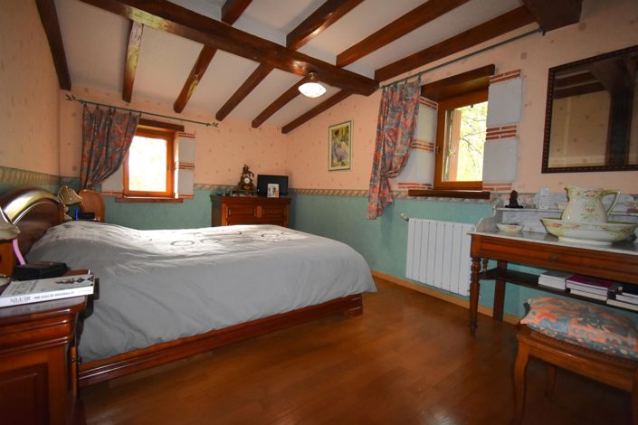 Image No.7-6 Bed House for sale