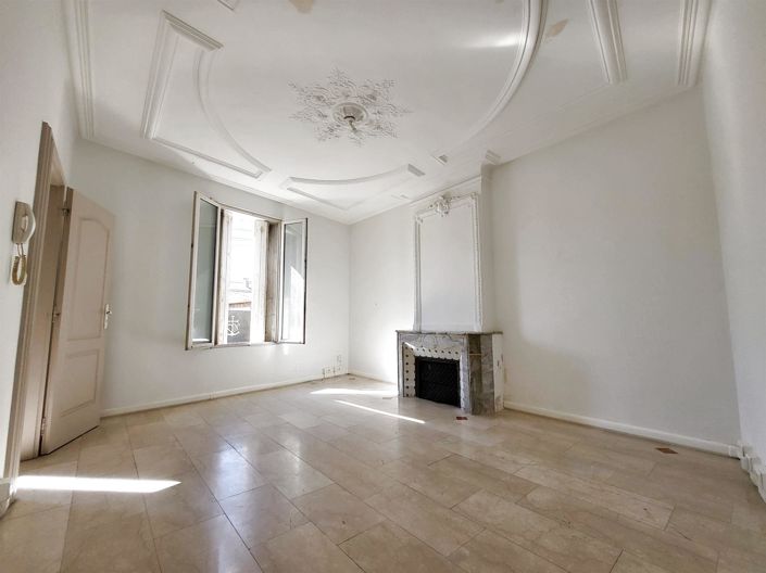 Image No.12-6 Bed House for sale