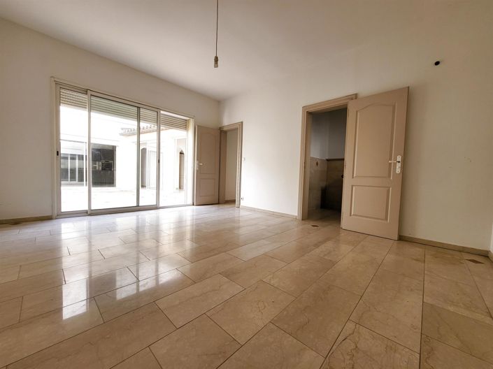 Image No.14-6 Bed House for sale