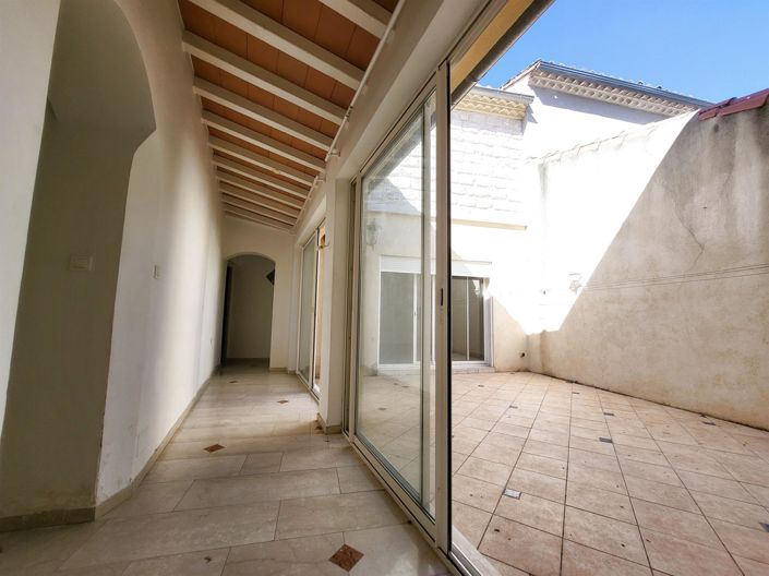 Image No.6-6 Bed House for sale