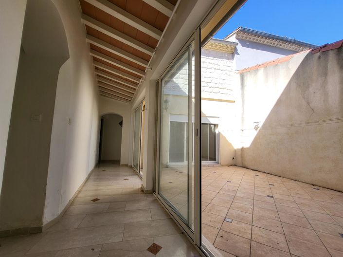 Image No.7-6 Bed House for sale