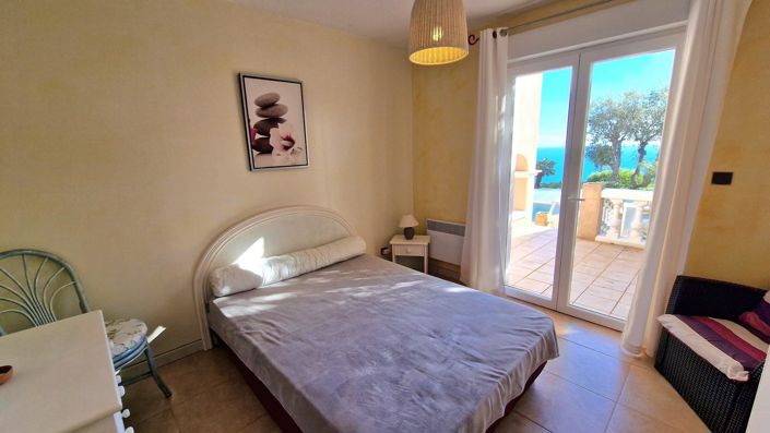 Image No.12-3 Bed House for sale