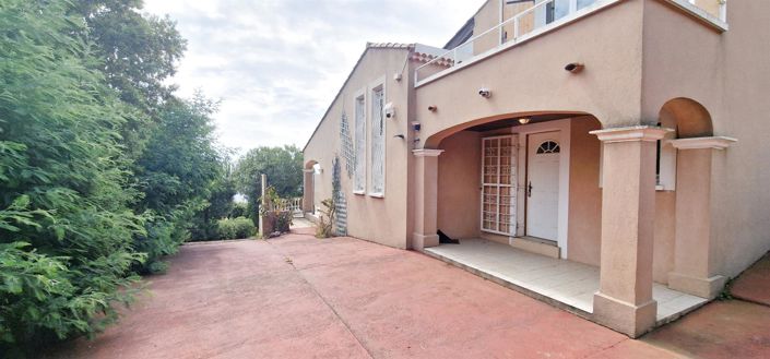 Image No.19-3 Bed House for sale