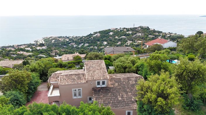 Image No.5-3 Bed House for sale