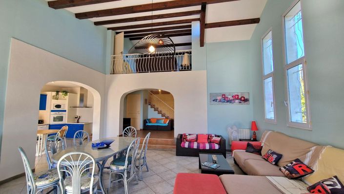 Image No.8-3 Bed House for sale