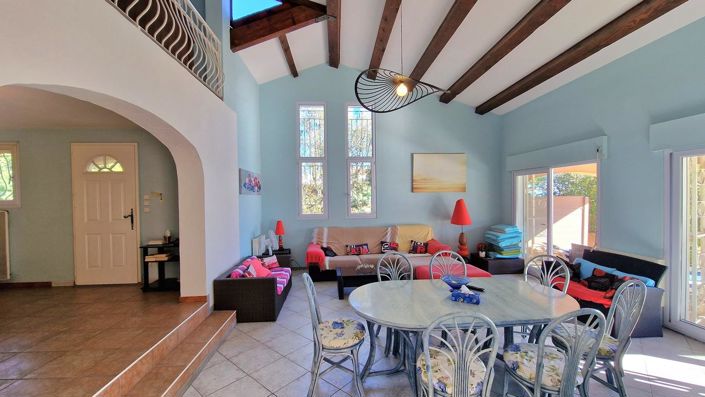 Image No.9-3 Bed House for sale