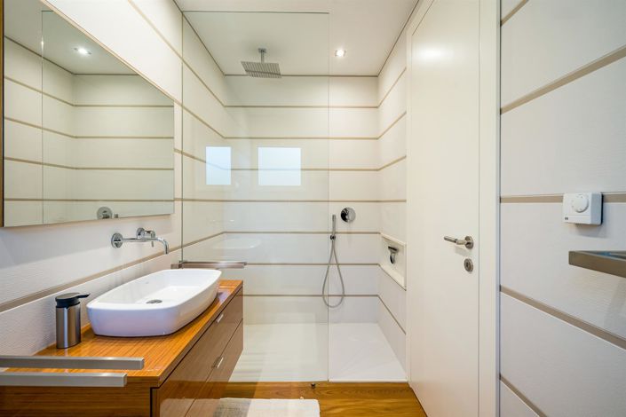 Image No.26-4 Bed House for sale