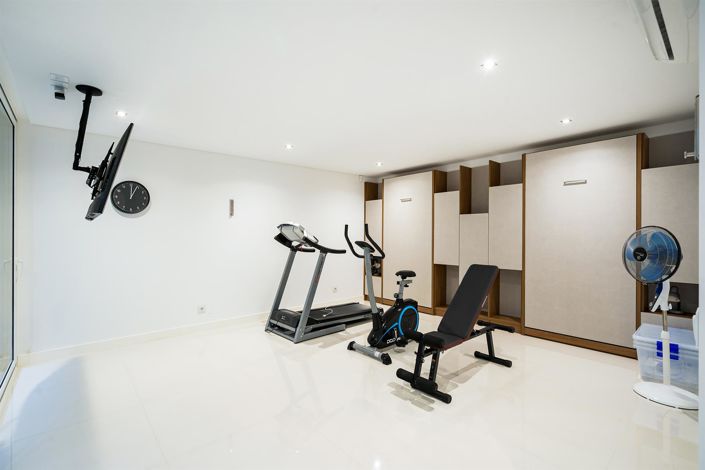 Image No.42-4 Bed House for sale