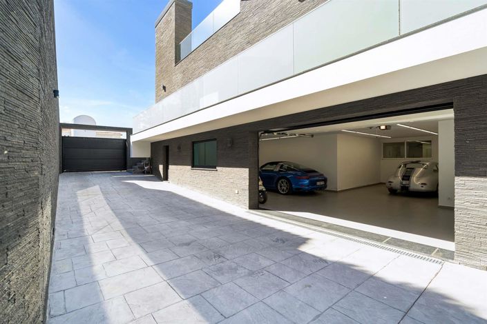 Image No.47-4 Bed House for sale