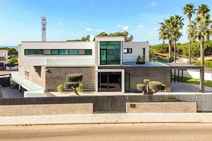 Image No.49-4 Bed House for sale