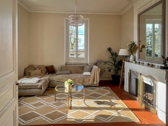 Image No.5-2 Bed House for sale