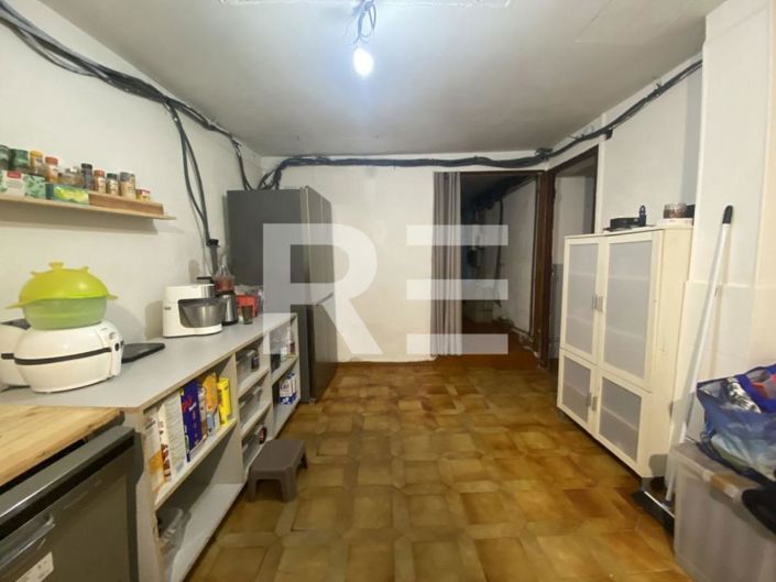 Image No.8-4 Bed House for sale