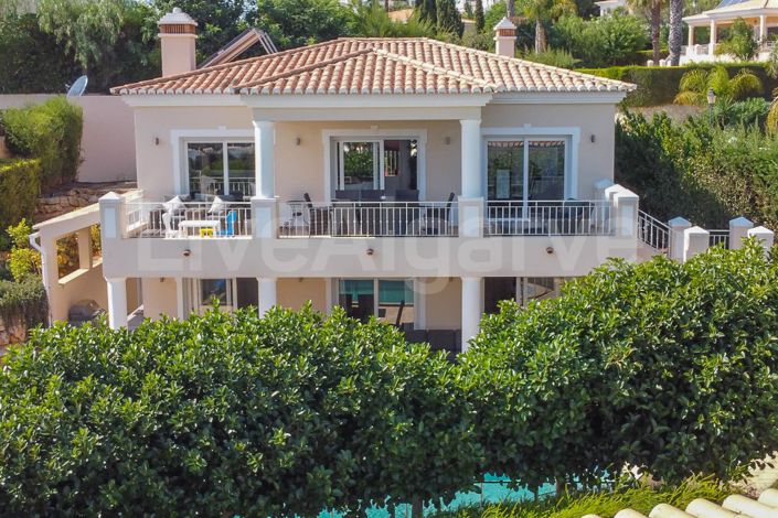 Image No.10-3 Bed House for sale