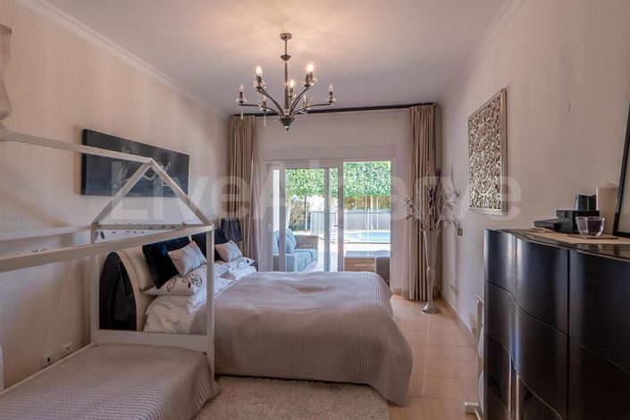 Image No.23-3 Bed House for sale